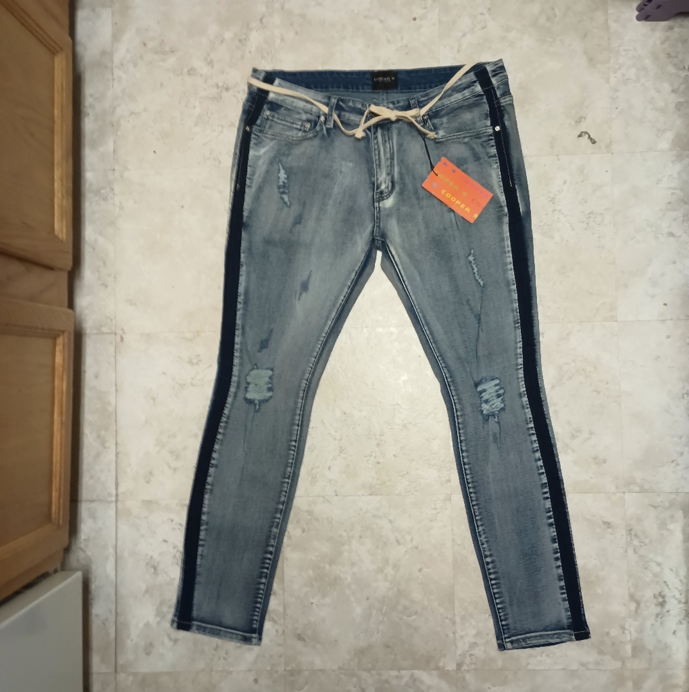 Men's Distressed Cooper 9 Jeans